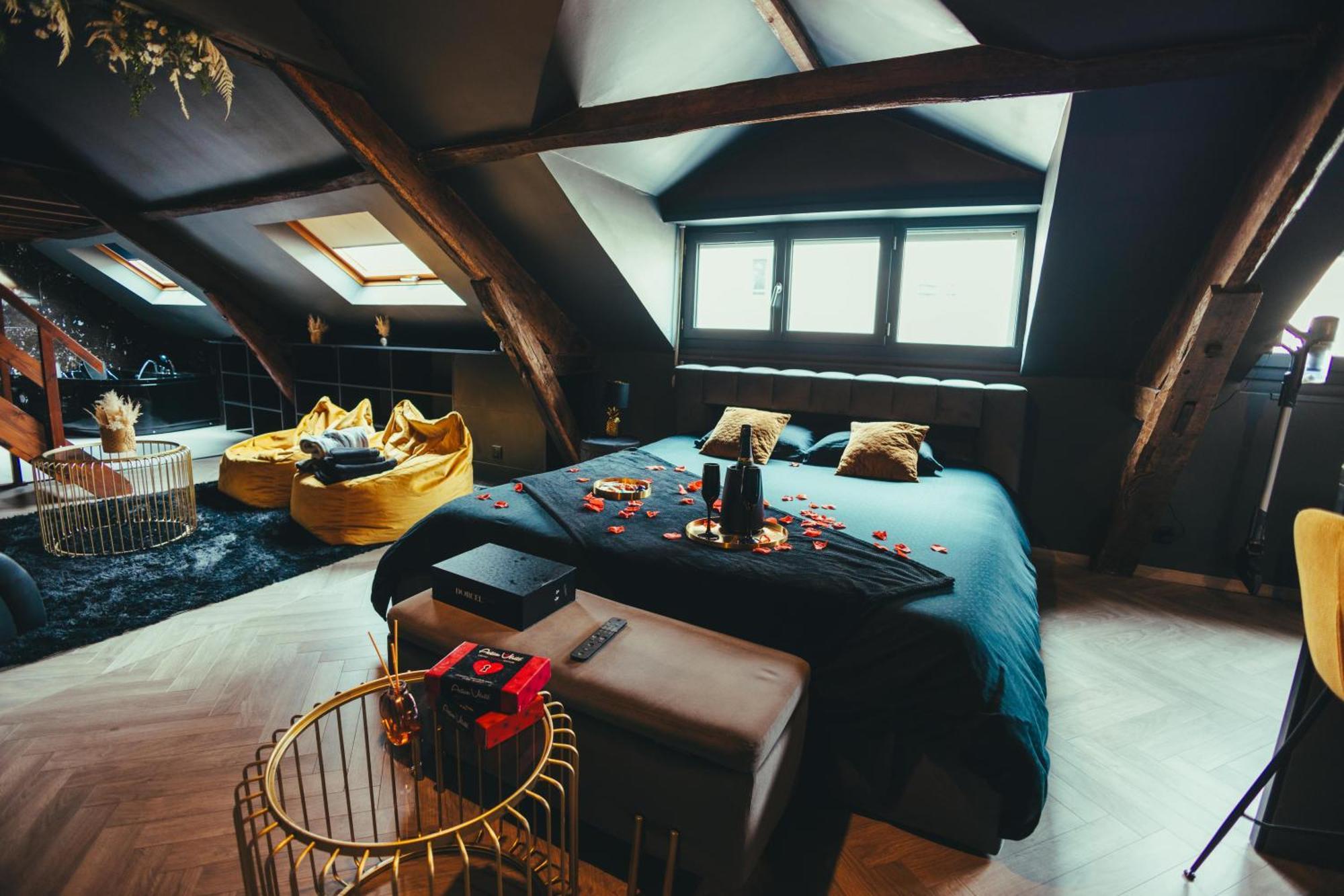La Marble Room - Suite Balneo & Sauna Angers Eksteriør billede