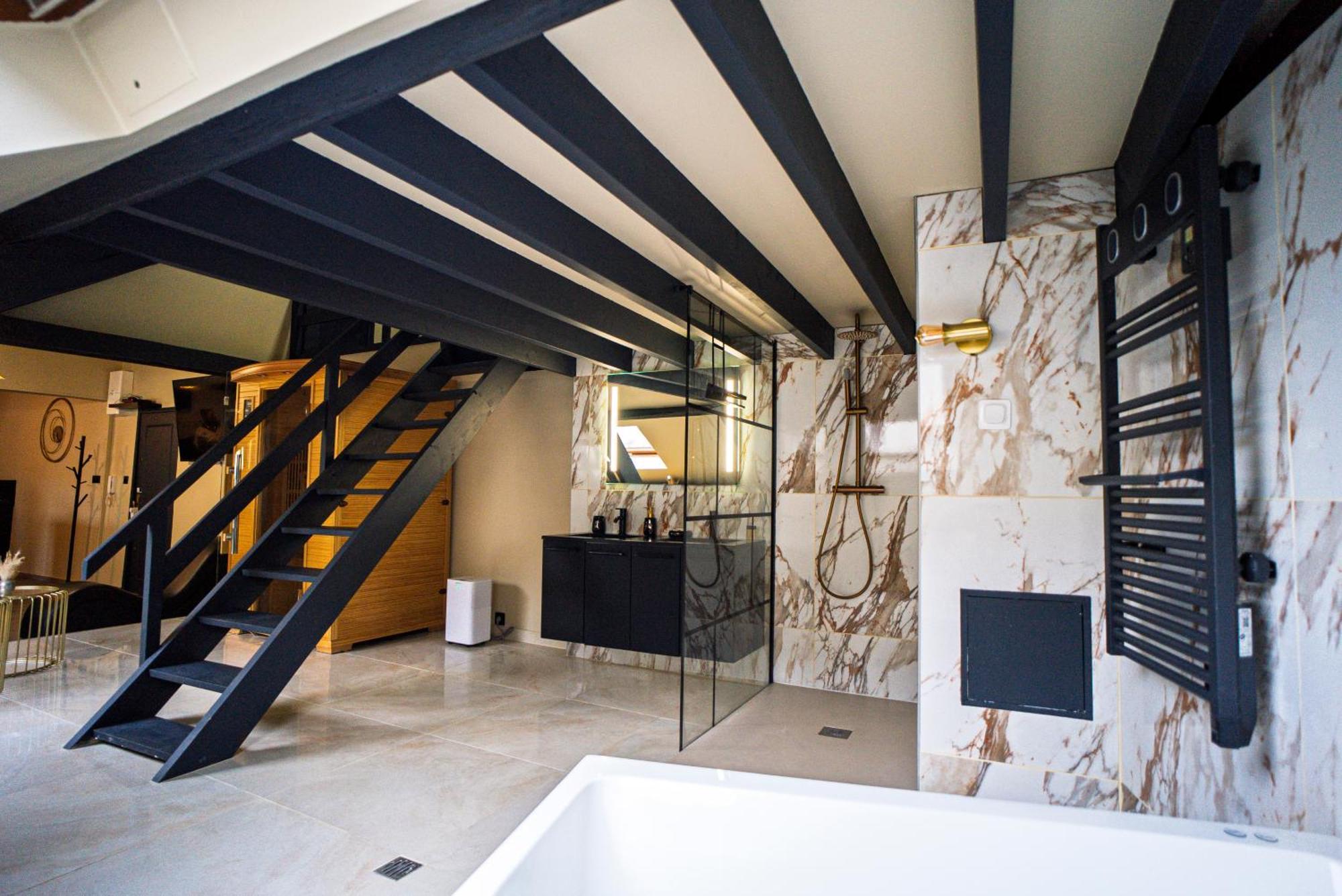 La Marble Room - Suite Balneo & Sauna Angers Eksteriør billede