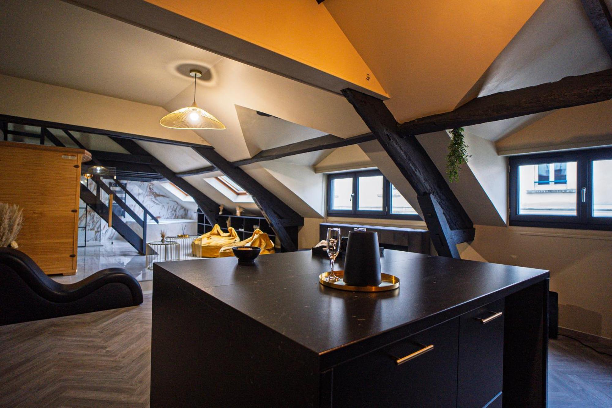 La Marble Room - Suite Balneo & Sauna Angers Eksteriør billede