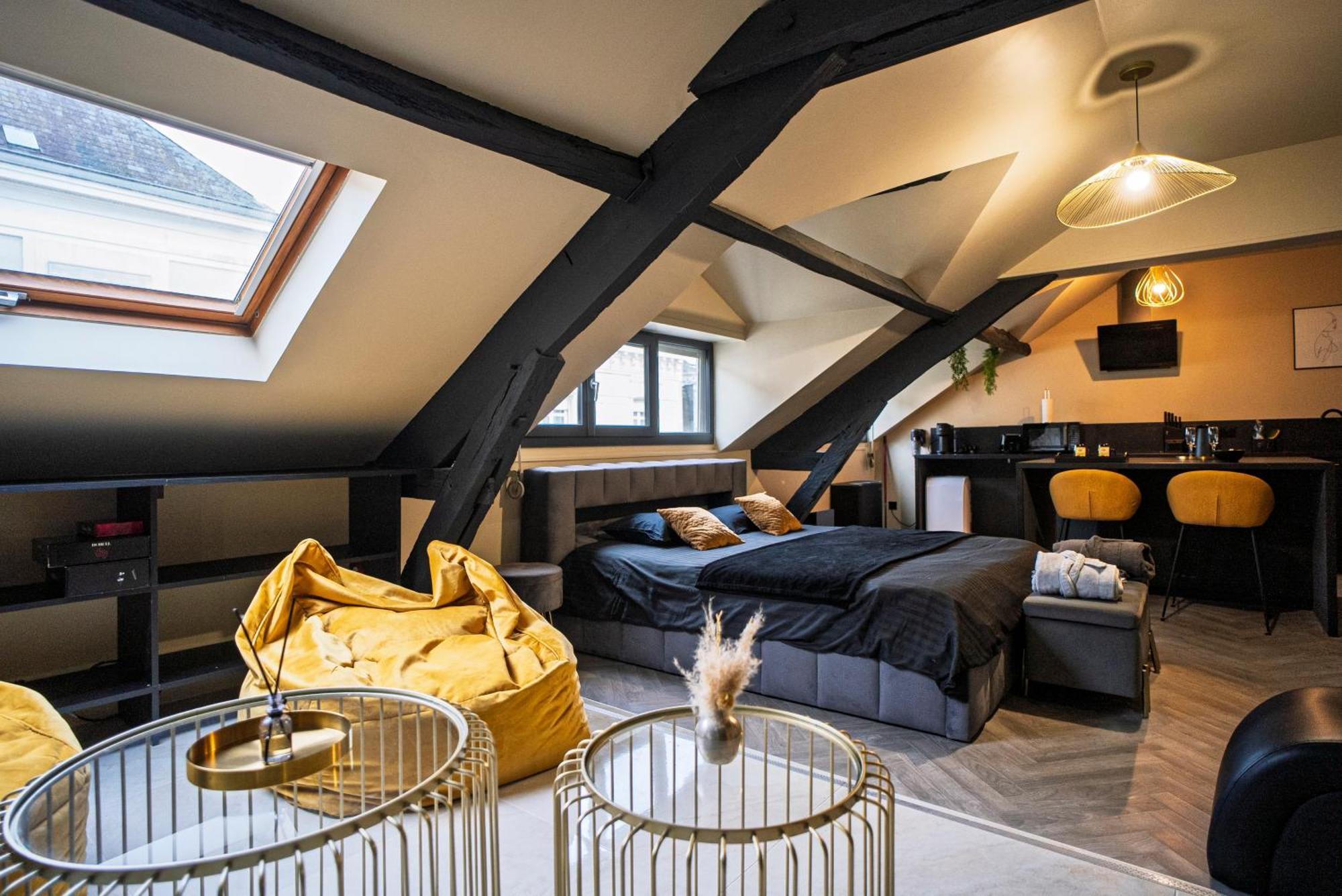 La Marble Room - Suite Balneo & Sauna Angers Eksteriør billede